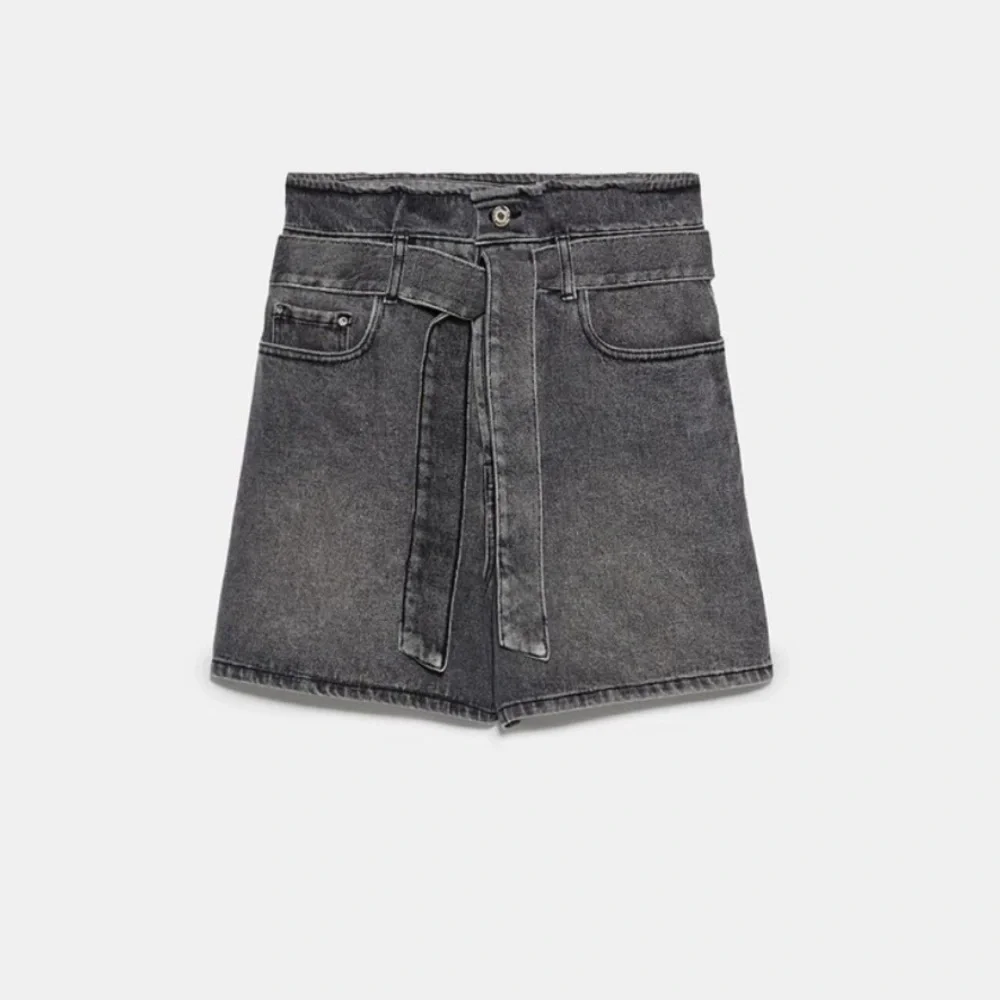ZARA BNWT Paperbag Denim Short